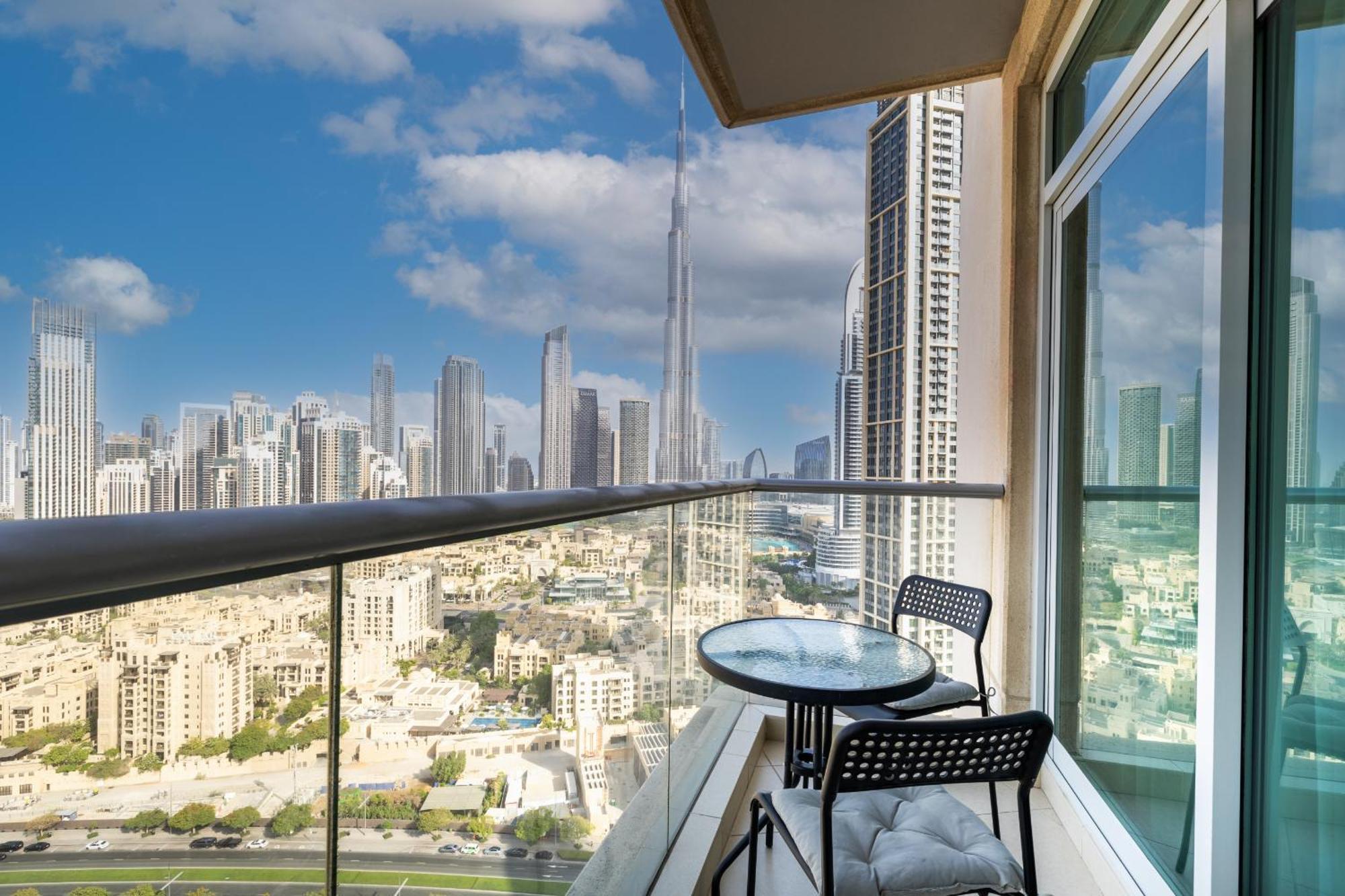 Upgraded Apartment With Stunning Burj Khalifa View Дубай Экстерьер фото