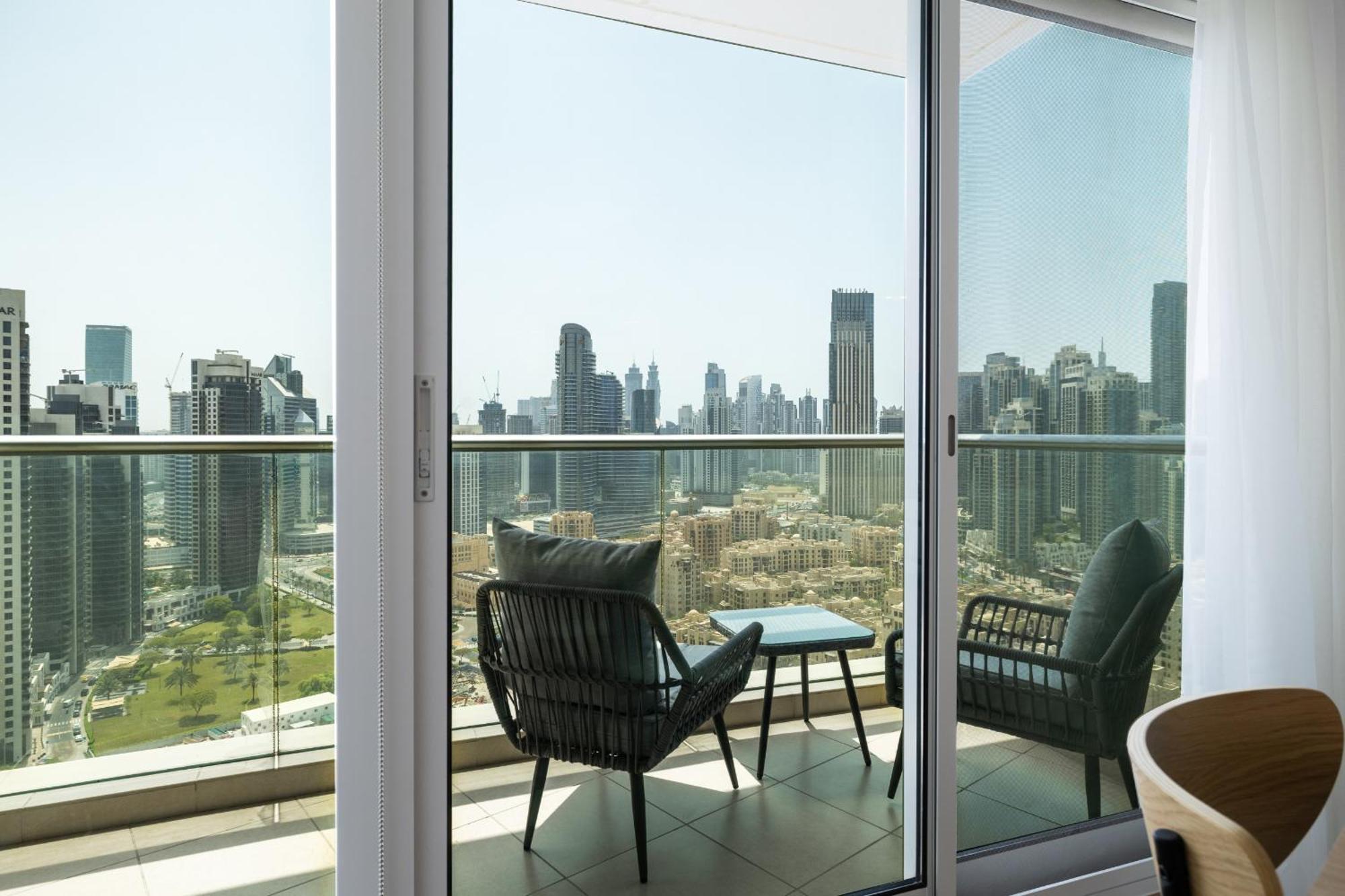 Upgraded Apartment With Stunning Burj Khalifa View Дубай Экстерьер фото
